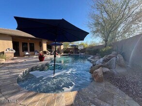 9082 E Mohawk Ln in Scottsdale, AZ - Building Photo - Building Photo