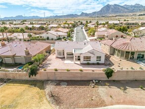 2140 Hot Oak Ridge St in Las Vegas, NV - Building Photo - Building Photo