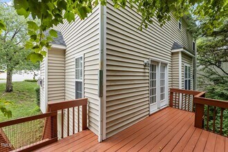 108 Tarlow Ct in Cary, NC - Building Photo - Building Photo