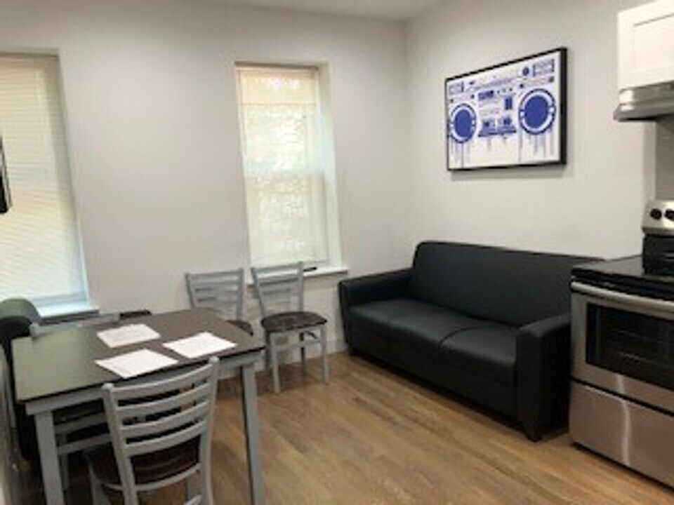 512 E 188th St, Unit #3 in Bronx, NY - Building Photo