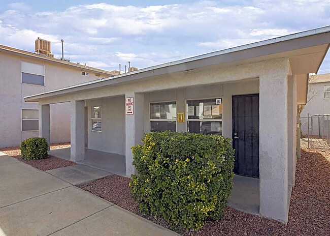 Saul Kleinfeld in El Paso, TX - Foto de edificio - Building Photo