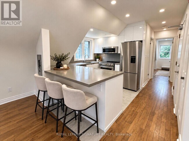 property at 1496 King St W