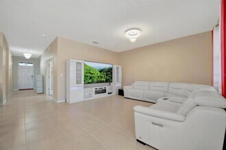 31878 Tansy Bnd in Wesley Chapel, FL - Foto de edificio - Building Photo