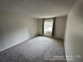 4207 Lakeside Ave N in Minneapolis, MN - Building Photo - Building Photo