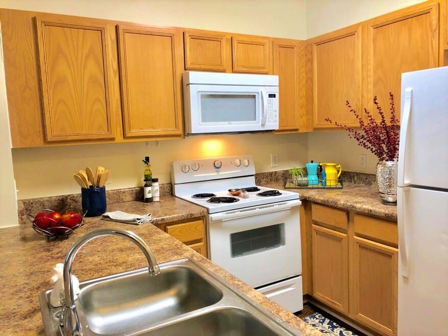 Brookmeade Villas Apartments Crestview, FL Apartments For Rent