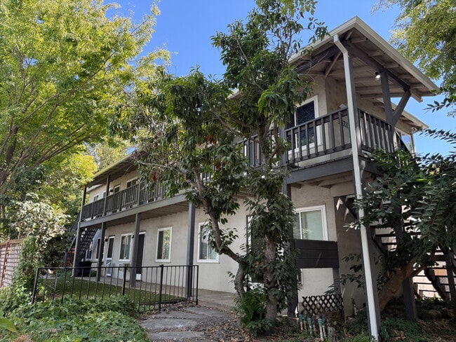 1421 22nd St, Unit #4