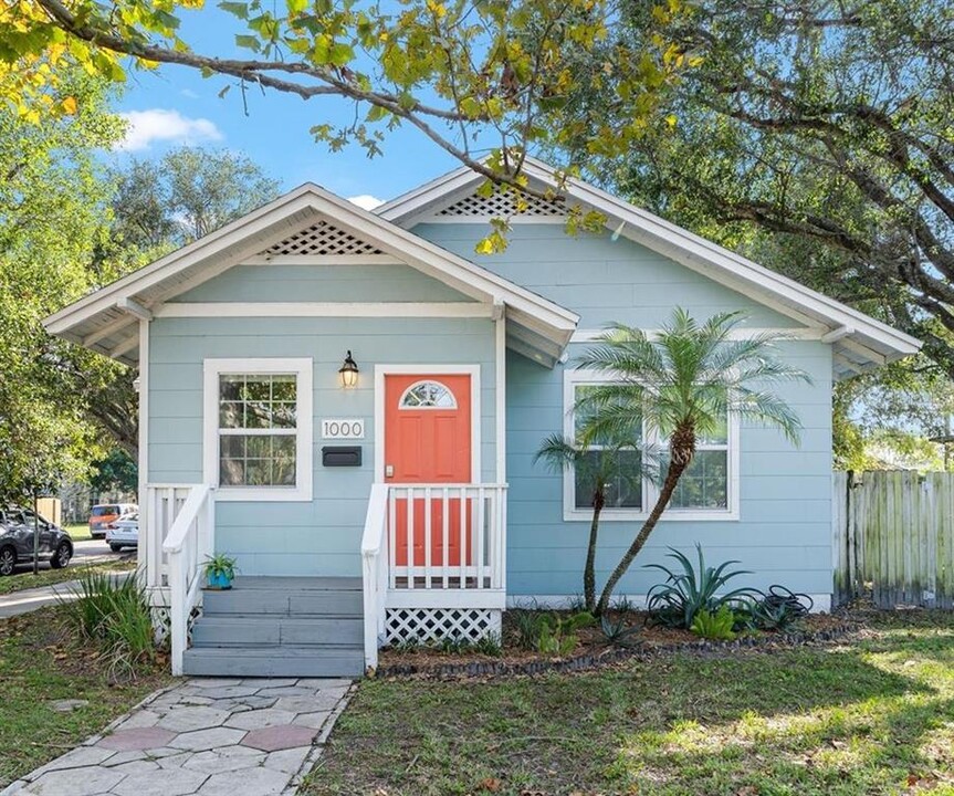 1000 30th Ave N-Unit -Mother-In-Law in St. Petersburg, FL - Building Photo