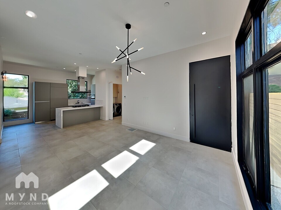 336 Marshall Dr in Walnut Creek, CA - Foto de edificio