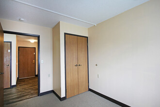 Park Terrace Apartments in Mahnomen, MN - Building Photo - Building Photo