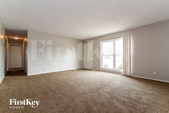 7925 Placing Rd in Indianapolis, IN - Building Photo - Building Photo
