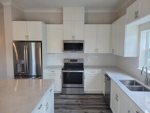 3126 W Azeele St in Tampa, FL - Building Photo - Building Photo
