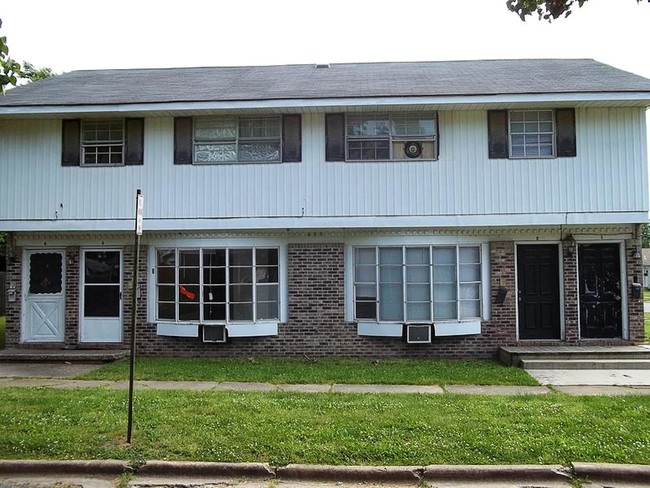 Heartland Realty & Rentals, Inc. in Marion, IL - Building Photo - Building Photo