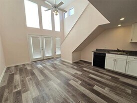 5111 Manett St in Dallas, TX - Building Photo