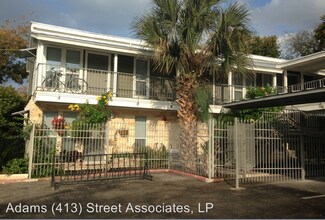 2526 Durwood St in Austin, TX - Foto de edificio - Building Photo