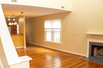 115 London Plain Ct in Cary, NC - Building Photo - Building Photo