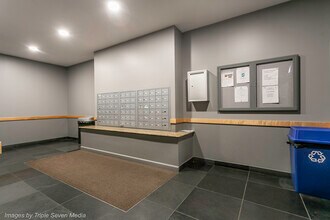 873 N Larrabee St in Chicago, IL - Building Photo - Building Photo