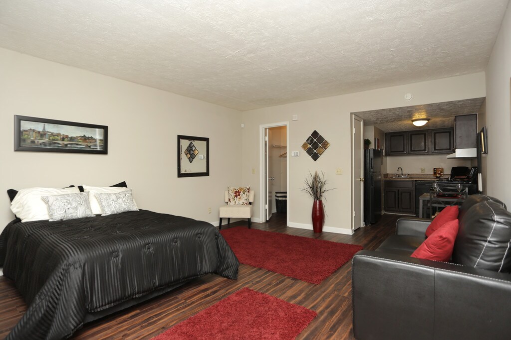 Regency Park Apartments in East Point, GA