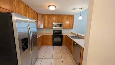 3376 Sawtooth Dr in Tallahassee, FL - Building Photo - Building Photo