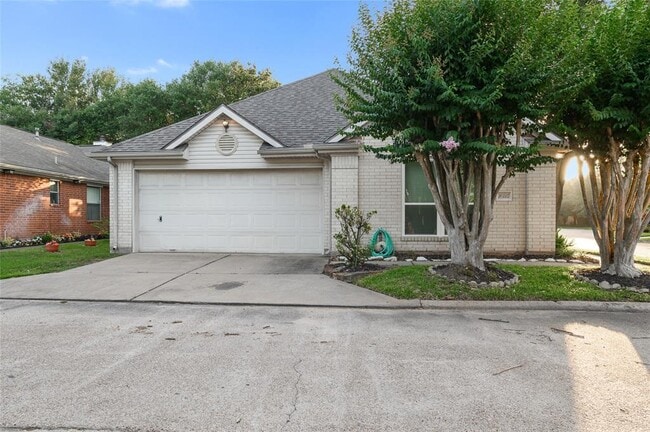 10335 Emerald Oaks Dr