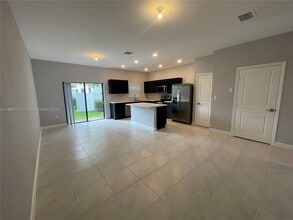 1120 SW 7th Ct in Florida City, FL - Building Photo - Building Photo