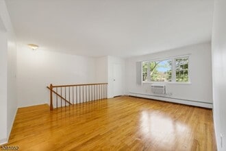 1285 Valley Rd in Wayne, NJ - Building Photo - Building Photo