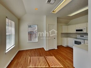 5214 Flax Bourton St in Humble, TX - Foto de edificio - Building Photo