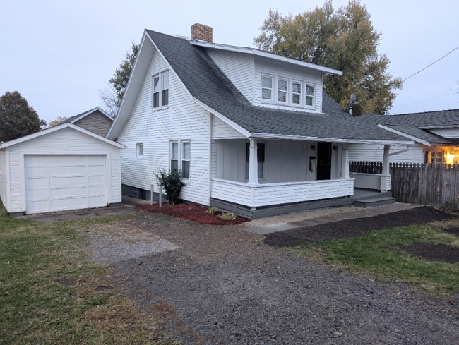 1320 20th Ave in Beaver Falls, PA - Building Photo - Building Photo