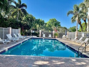 1203 Town Center Dr, Unit 221 in Jupiter, FL - Building Photo - Building Photo