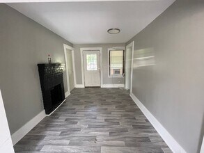 1005 W Mauney Ave in Gastonia, NC - Building Photo - Building Photo