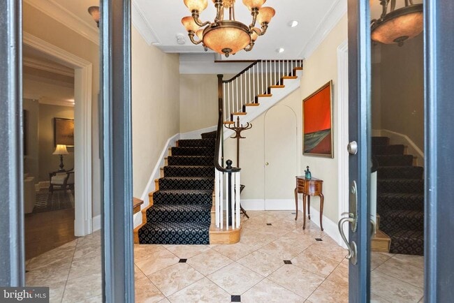 property at 2131 S St NW