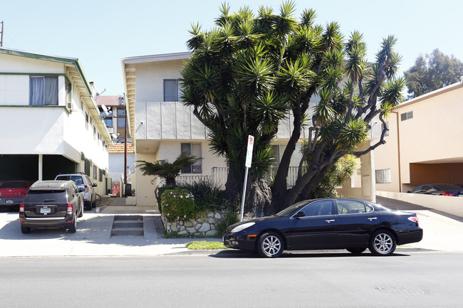 1506 Butler Ave in Los Angeles, CA - Building Photo - Building Photo