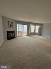 309 Trinity Ct in Princeton, NJ - Building Photo - Building Photo