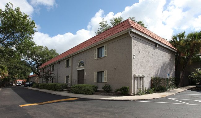 Carlton at Oak Landing Condominiums in Jacksonville, FL - Building Photo - Building Photo