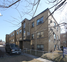 2643 Keele St in Toronto, ON - Building Photo