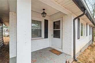 681 Toliver St NE in Marietta, GA - Building Photo - Building Photo