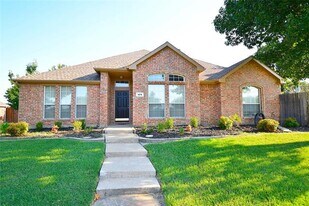 1476 Summerwind Ln in Lewisville, TX - Building Photo