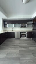 2025 Meridian Ave in Miami Beach, FL - Building Photo - Building Photo