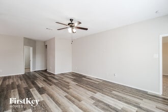 1450 Waldrop Dr in Lancaster, TX - Building Photo - Building Photo