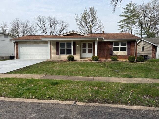 553 Goldwood Dr in Ballwin, MO - Building Photo - Building Photo