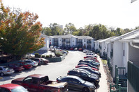 Stadium Crossing (Varsity Properties) in Bloomington, IN - Building Photo - Building Photo