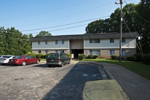 Linwood Apartments in Gainesville, GA - Foto de edificio - Building Photo