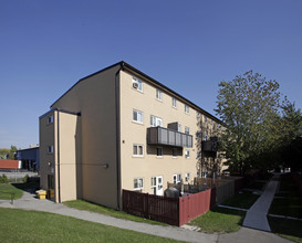 The Arches in Mississauga, ON - Building Photo - Building Photo