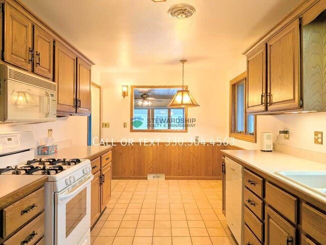 2636 Orch Pk St NW in Canton, OH - Building Photo - Building Photo