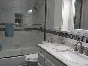 12 Sycamore Ln in Commack, NY - Building Photo - Building Photo