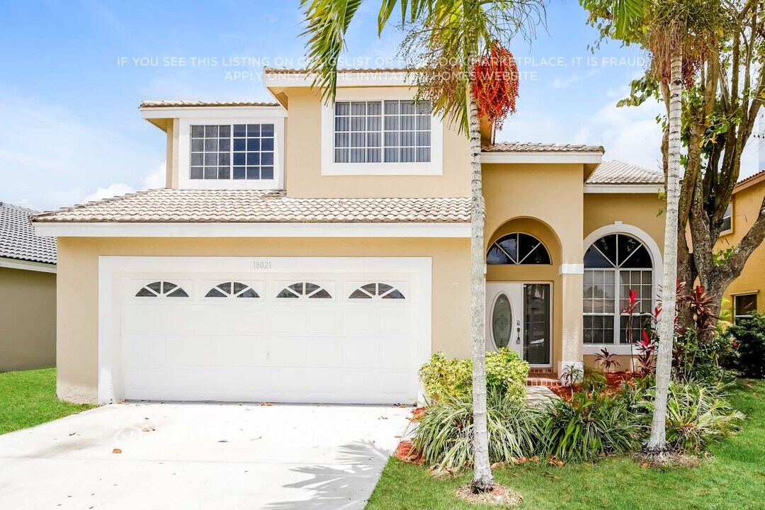 18021 SW 12th Ct in Pembroke Pines, FL - Building Photo