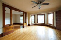 1606 6th St NE, Unit DUPLEX in Minneapolis, MN - Foto de edificio - Building Photo