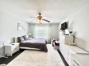 4274 Calinda Ln in Niceville, FL - Building Photo - Building Photo
