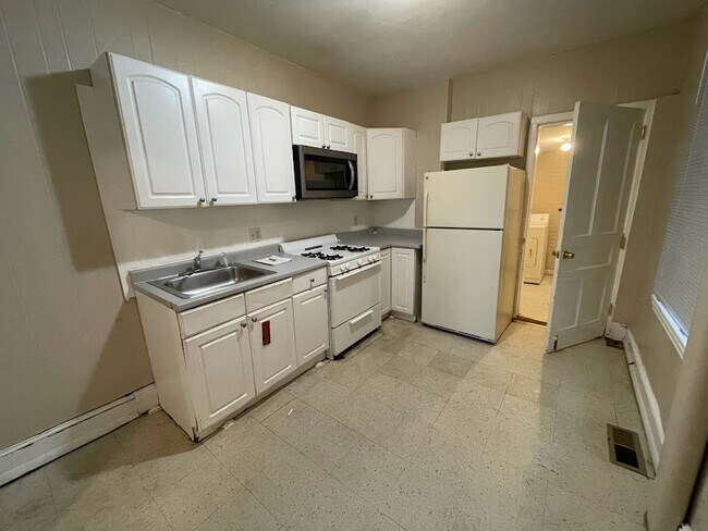 3610 Olive St in Philadelphia, PA - Building Photo - Building Photo