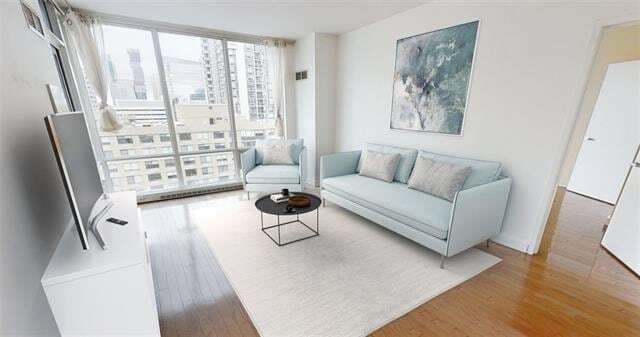 property at 20 Newport Pkwy