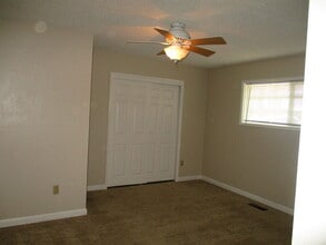 1120 Tamera Dr in Klamath Falls, OR - Building Photo - Building Photo